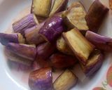 Foto langkah ke 2 dari resep Terong balado cumi asin.