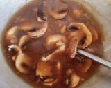 Foto langkah ke 4 dari resep Mushroom broccoli with oyster sauce.