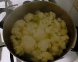 Foto del paso 1 de la receta Tacos de coliflor rellenos de pollo, huevo duro y zanahoria en salsa casera de mostaza y miel