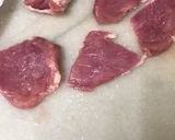 Foto del paso 1 de la receta: Solomillo, con bacon y champiñones laminados