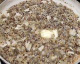 A picture of step 4 of Chicken Hareesa.