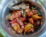 Foto langkah ke 3 dari resep Ikan asin masak asam.