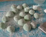 Foto langkah ke 6 dari resep Mochi Isi Kacang Tanah.