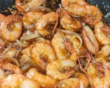 Foto langkah ke 7 dari resep Udang Saus Mentega.