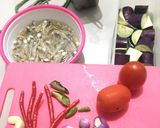 Foto langkah ke 1 dari resep Balado terong & teri sibolga.