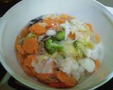 Gambar langkah 4 resipi Sup Sayur Campur.