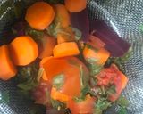A picture of step 3 of Iron rich soup.