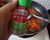 Foto langkah ke 5 dari resep Tumis kuah sayur.