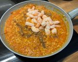 Foto del paso 7 de la receta: Curry de lentejas rojas con langostinos