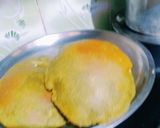 A picture of step 5 of Fenugreek puri.
