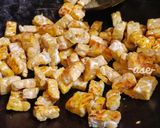 Foto langkah ke 3 dari resep Tumis genjer bunga temu.