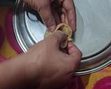 आटे के फ्राई मोमो (atte ke fry momo recipe in Hindi) रेसिपी चरण 3 फोटो