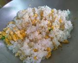 Foto langkah ke 2 dari resep Nasi Goreng Telur ayam Kampung & topping tumisan.