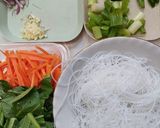 Foto langkah ke 1 dari resep 8. Soun goreng.