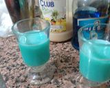 Foto del paso 1 de la receta: Cocktail pitufo