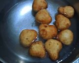 A picture of step 3 of Bhalla papdi chat.