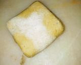 A picture of step 2 of Leftover dal paratha.