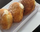 A picture of step 11 of Vanilla cream filled doughnuts.