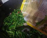 Foto langkah ke 4 dari resep Kangkung Kacang panjang Kuah Santan.