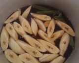 Foto langkah ke 2 dari resep Kolak pisang kacang hijau.