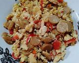 Foto langkah ke 4 dari resep Orak arik telur sosis simpel.