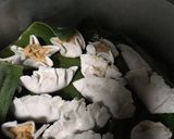 Foto langkah ke 4 dari resep Somay ayam kuah ungu.