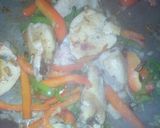 Foto del paso 3 de la receta: Fideuá con pollo y cigalas