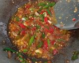 Foto langkah ke 5 dari resep Ayam Goreng Cili Padi.