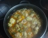 Foto del paso 4 de la receta: Contramuslos de pollo en adobo con guarnición