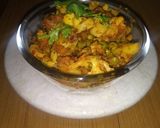 A picture of step 7 of Gobi Aloo Matar ki Sabzi / cauliflower,potato,pea veg.