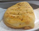 A picture of step 5 of Breakfast Cheese Garlic Bread.