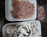 Foto del paso 1 de la receta: Pasta con nata, pollo y champiñones