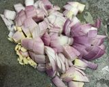 Foto langkah ke 2 dari resep TUNA JOSSS (Tumis Pedas Asam).