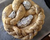 A picture of step 18 of Neujahrsbretzel (German New Year's Pretzel).