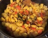 Une image de l'étape 9 de Pommes de terre sautées tomates, oignons et marinade.