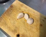 Une image de l'étape 1 de Sauce salade épicée moutarde ail gingembre.