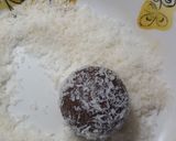 A picture of step 8 of Chocolate coconut truffles 🍫🍬.