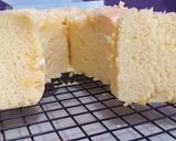 Foto langkah ke 6 dari resep Condensed Milk Cotton Cake.