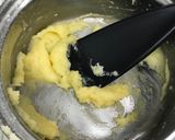 A picture of step 2 of Cream puff.