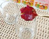 Foto langkah ke 2 dari resep Es Jelly Soda Buah Naga.