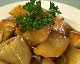 A picture of step 7 of Sweet Potato in Brown Sugar Syrup (Goguma Maht Taang).