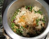 A picture of step 4 of Green peas pulao in pressure cooker.