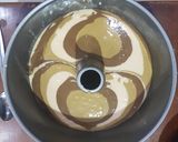 Foto langkah ke 5 dari resep Marmer cake / bolu macan putih telur.