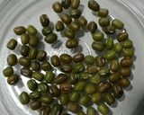 Foto del paso 1 de la receta: Brotes de soja (dientes de dragón) caseros