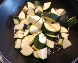 Foto del paso 1 de la receta: 208. Paté de calabacín vegetariano