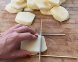 Foto del paso 1 de la receta: Espirales de patatas frita (al horno)