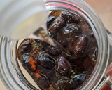 Foto del paso 4 de la receta: Aceitunas negras estilo griego aliñadas