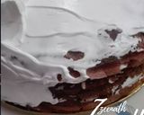 A picture of step 5 of Chocolate Crepe Cake.