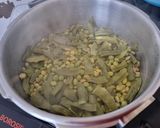 A picture of step 1 of Rasa valu Undhiyu.