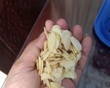 Foto langkah ke 2 dari resep Almond palm cookies.